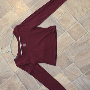 SO Women's Burgundy Long Sleeve Crop Top